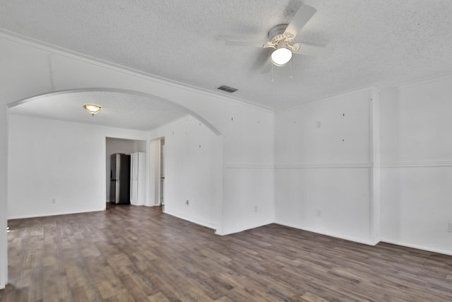 1728 N 5th Street, Tahoka, TX 79373