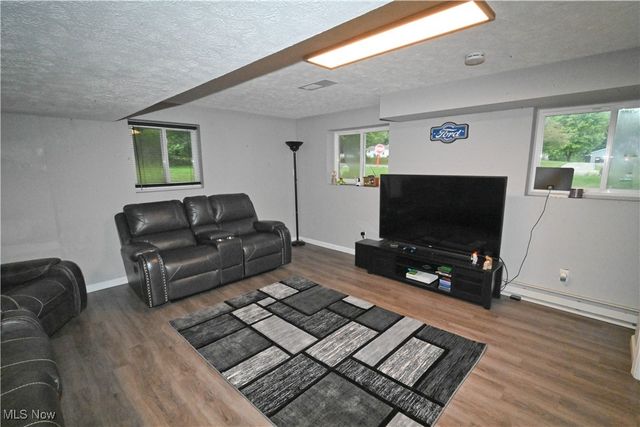 5950 Mount Everett Road, Hubbard, OH 44425