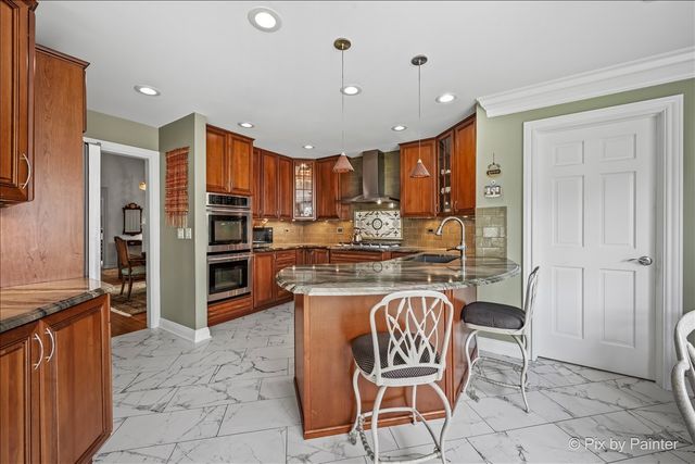 178 Old Wick Lane, Inverness, IL 60067