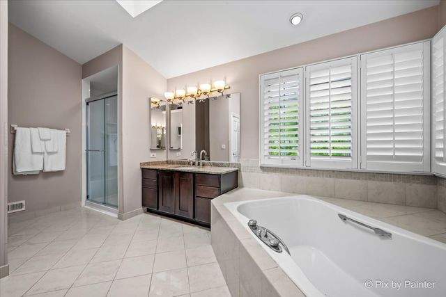178 Old Wick Lane, Inverness, IL 60067