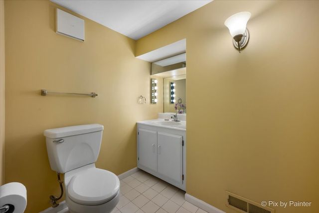 178 Old Wick Lane, Inverness, IL 60067