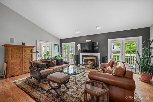 178 Old Wick Lane, Inverness, IL 60067