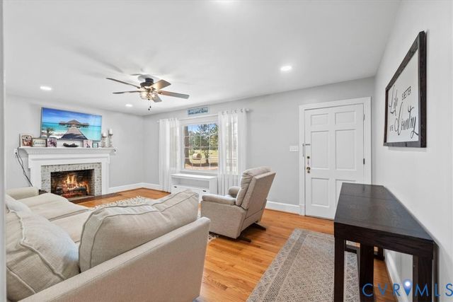 2210 Cartersville Rd, Cartersville, VA 23027