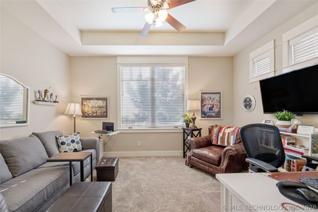 8434 S Phoenix Place, Tulsa, OK 74132