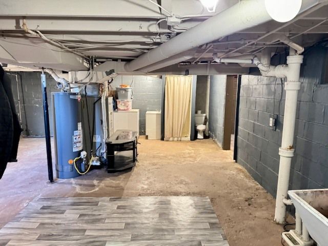 1212 2nd Avenue S, Clinton, IA 52732