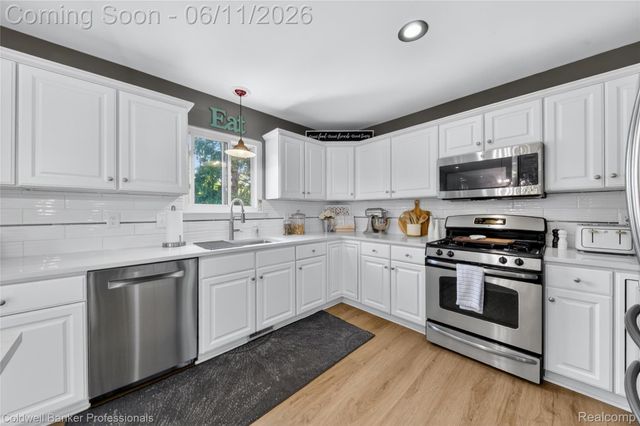 3580 Overton Street, Waterford Charter Township, MI 48328