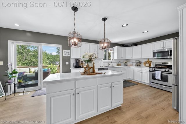 3580 Overton Street, Waterford Charter Township, MI 48328