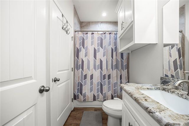 3302 Hadi Dr, Corpus Christi, TX 78415