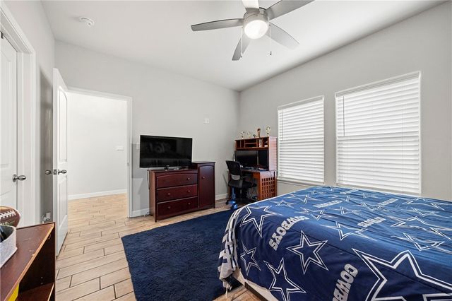 3302 Hadi Dr, Corpus Christi, TX 78415