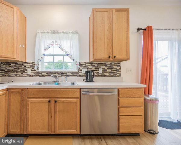 279 COLDWATER DR, Clayton, DE 19938
