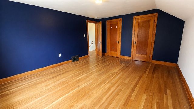 2201 Delaware Ave, New Castle, PA 16105