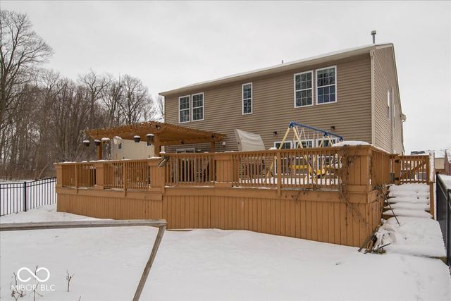 2940 Treehouse Pass, Greenwood, IN 46143