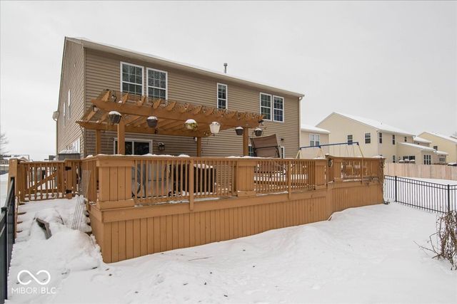 2940 Treehouse Pass, Greenwood, IN 46143