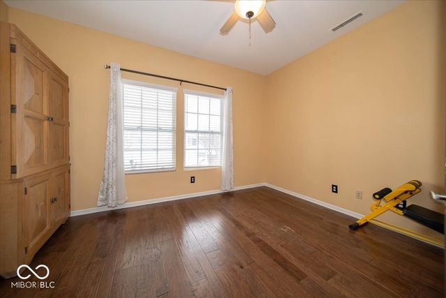 2940 Treehouse Pass, Greenwood, IN 46143