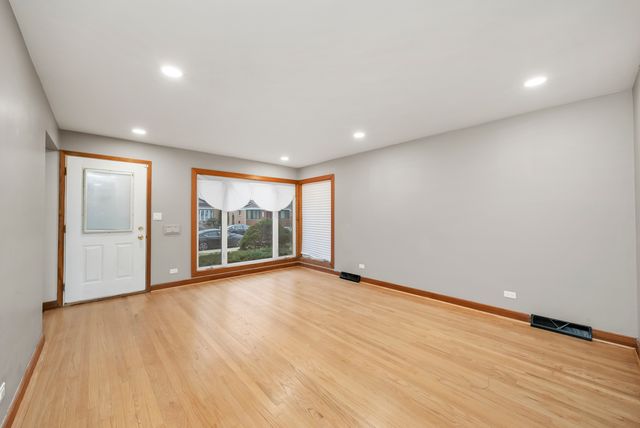 12809 S May Street, Calumet Park, IL 60827