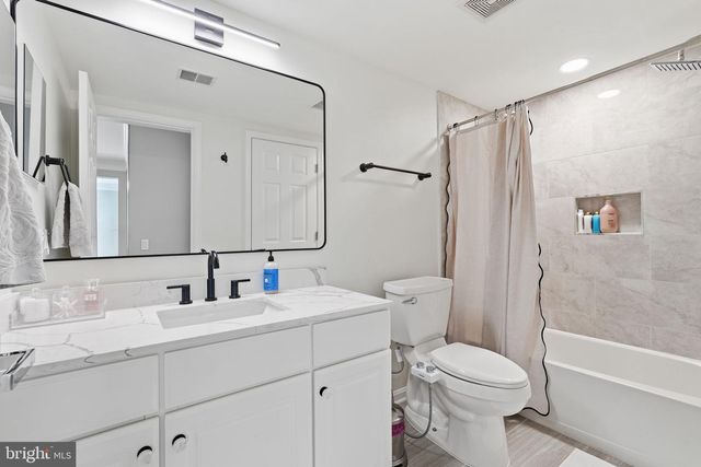 4929 SAMMY JOE DR, Fairfax, VA 22030