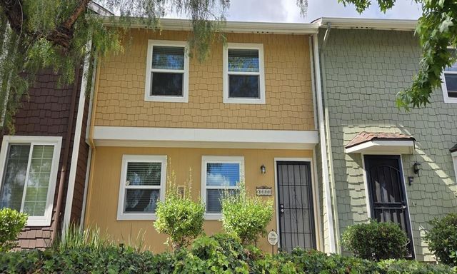 7839 Rancho Fanita Dr E, Santee, CA 92071