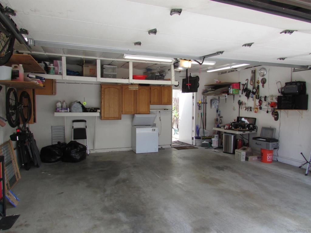 Image 30 of property listing at 7839 Rancho Fanita Dr Unit E Unit E, Santee, CA 92071