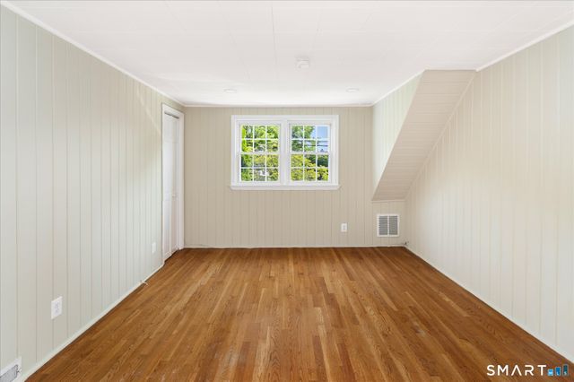 6 Minivale Road, Stamford, CT 06907