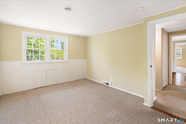 6 Minivale Road, Stamford, CT 06907