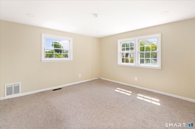 6 Minivale Road, Stamford, CT 06907