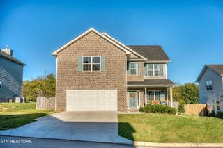 8232 Zodiac Lane, Powell, TN 37849