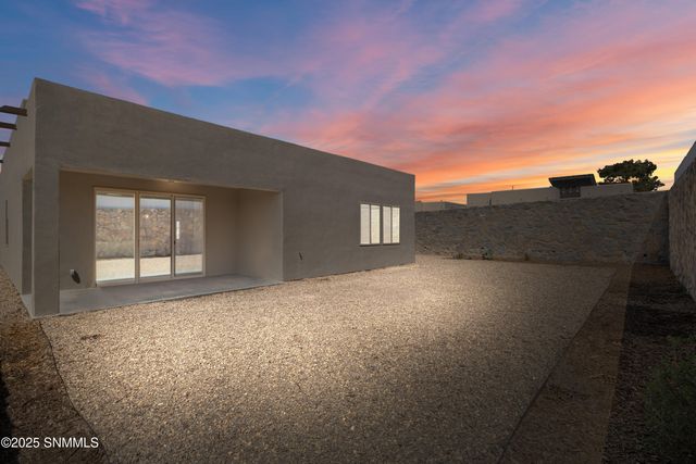 3072 Don Buck Drive, Las Cruces, NM 88011