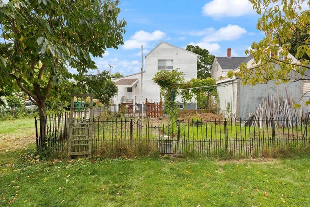 161 Park St, Medford, MA 02155