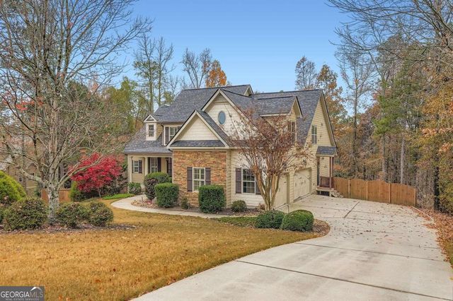 374 Beaumont Farms Drive, Sharpsburg, GA 30277