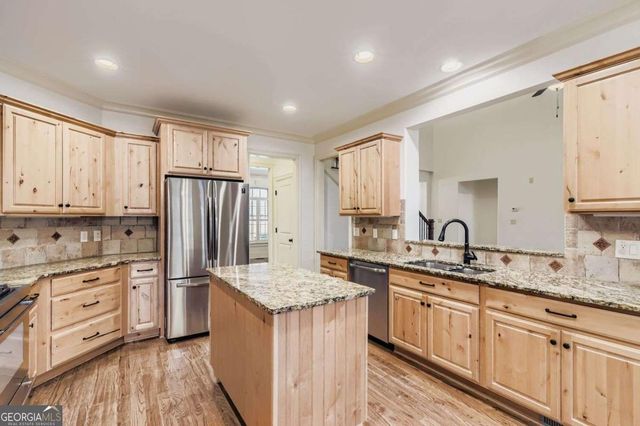 374 Beaumont Farms Drive, Sharpsburg, GA 30277