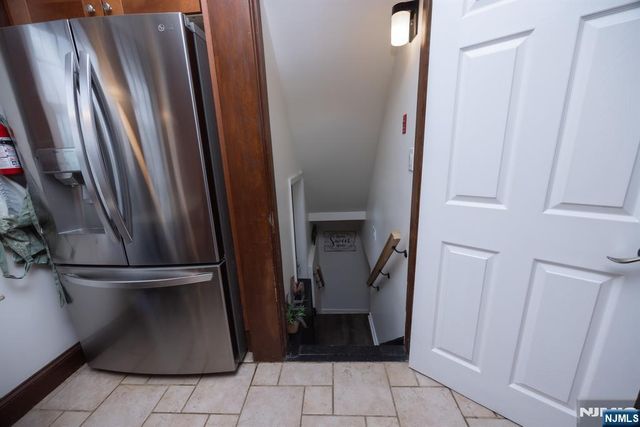 17 Carnation Street, Bergenfield, NJ 07621