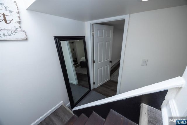 17 Carnation Street, Bergenfield, NJ 07621