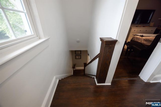 17 Carnation Street, Bergenfield, NJ 07621