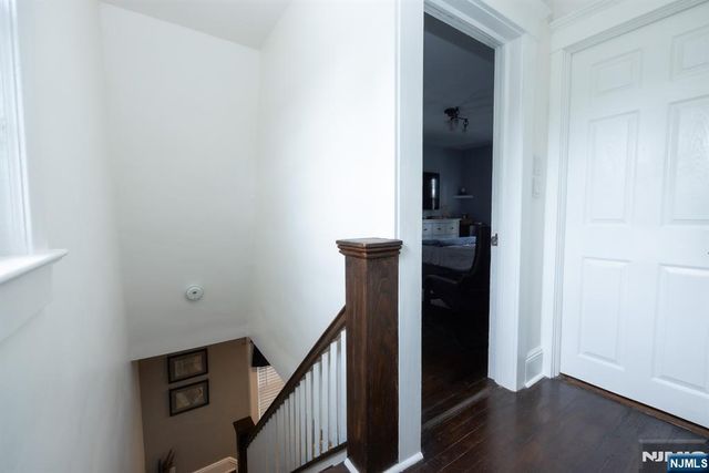 17 Carnation Street, Bergenfield, NJ 07621