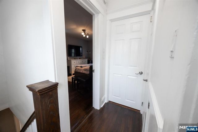 17 Carnation Street, Bergenfield, NJ 07621