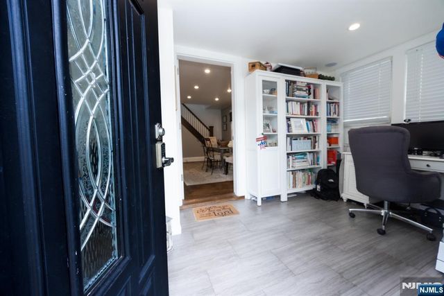 17 Carnation Street, Bergenfield, NJ 07621