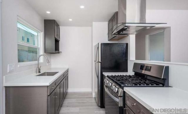 110 E 5th, National City, CA 91950