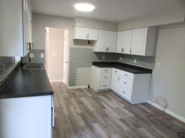 4364 E Atherton Road, Burton, MI 48519