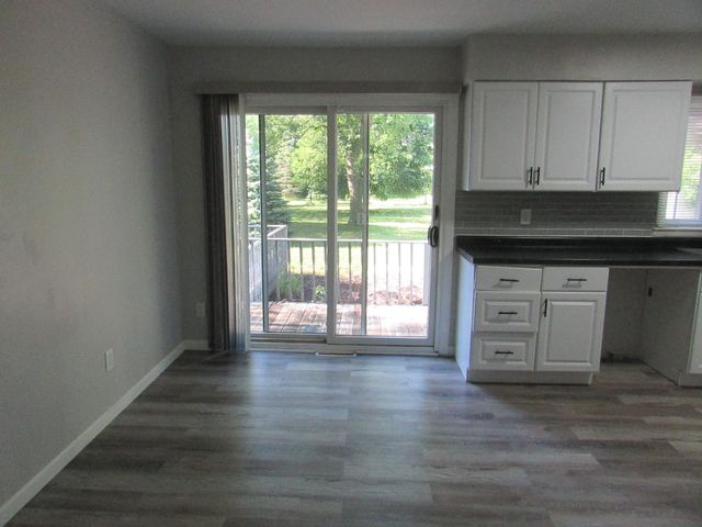 4364 E Atherton Road, Burton, MI 48519