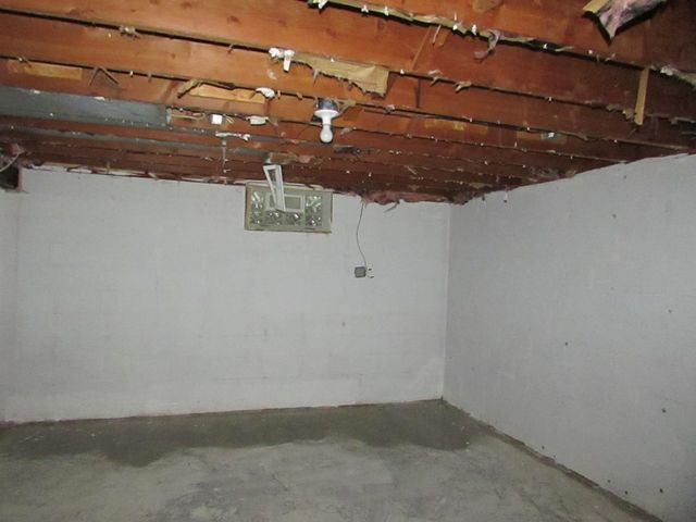 4364 E Atherton Road, Burton, MI 48519