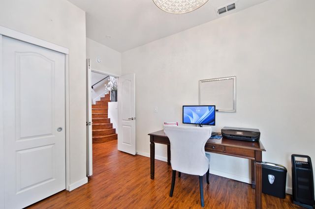 136 River Chase Cir, Sacramento, CA 95864