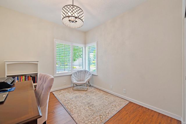 136 River Chase Cir, Sacramento, CA 95864