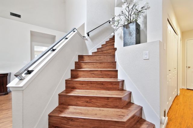 136 River Chase Cir, Sacramento, CA 95864