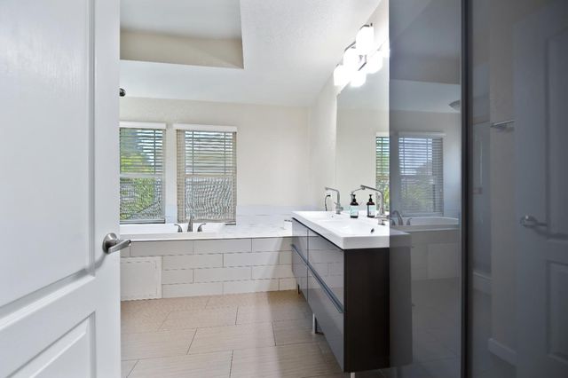 136 River Chase Cir, Sacramento, CA 95864