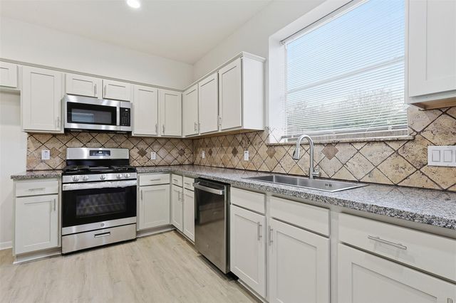 11022 Collingswood Drive, La Porte, TX 77571