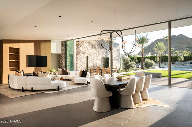 5120 N CASA BLANCA Drive, Paradise Valley, AZ 85253