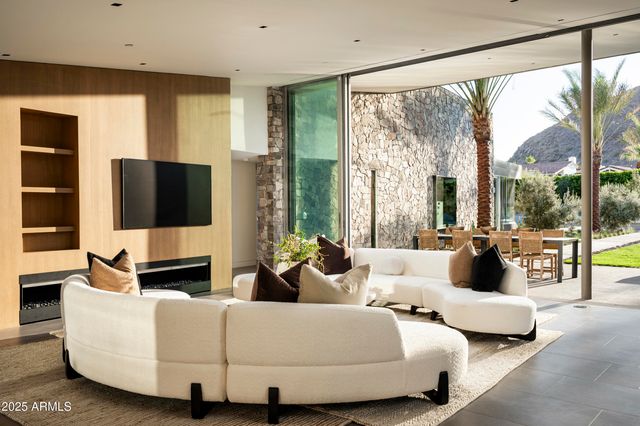 5120 N CASA BLANCA Drive, Paradise Valley, AZ 85253