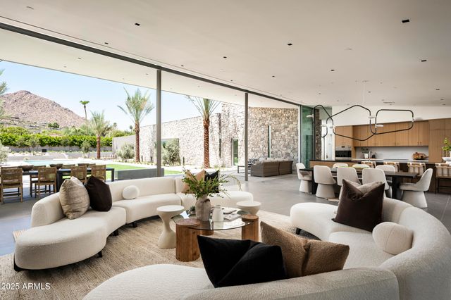 5120 N CASA BLANCA Drive, Paradise Valley, AZ 85253