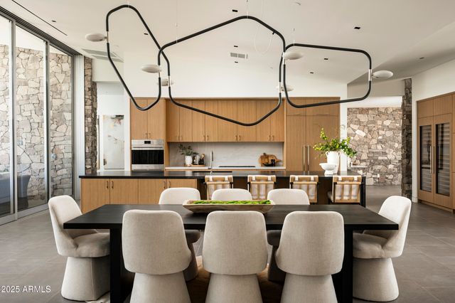 5120 N CASA BLANCA Drive, Paradise Valley, AZ 85253