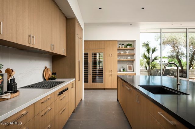 5120 N CASA BLANCA Drive, Paradise Valley, AZ 85253